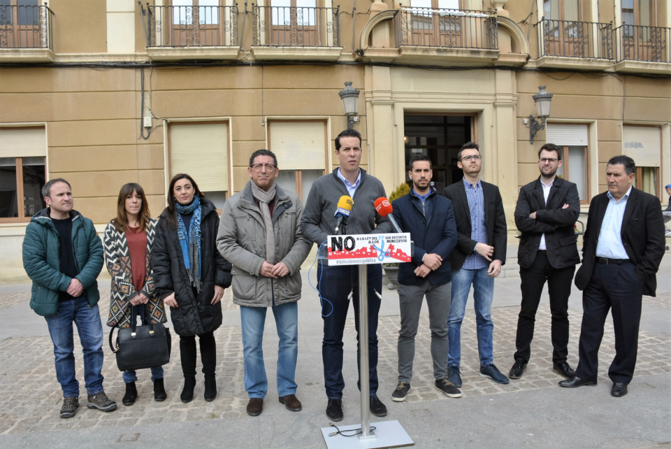 Los Alcaldes Y Portavoces Socialistas De La Comarca Piden La Derogaci N