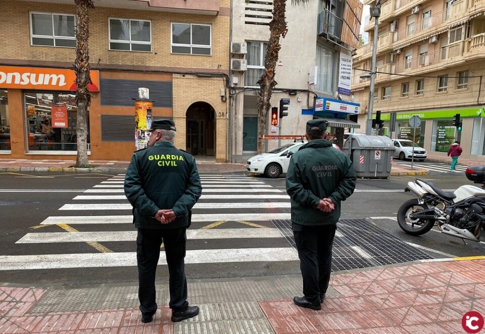 La Policía Local actúa conjuntamente con la Guardia Civil y la unidad adscrita de Policía Nacional en San Vicente