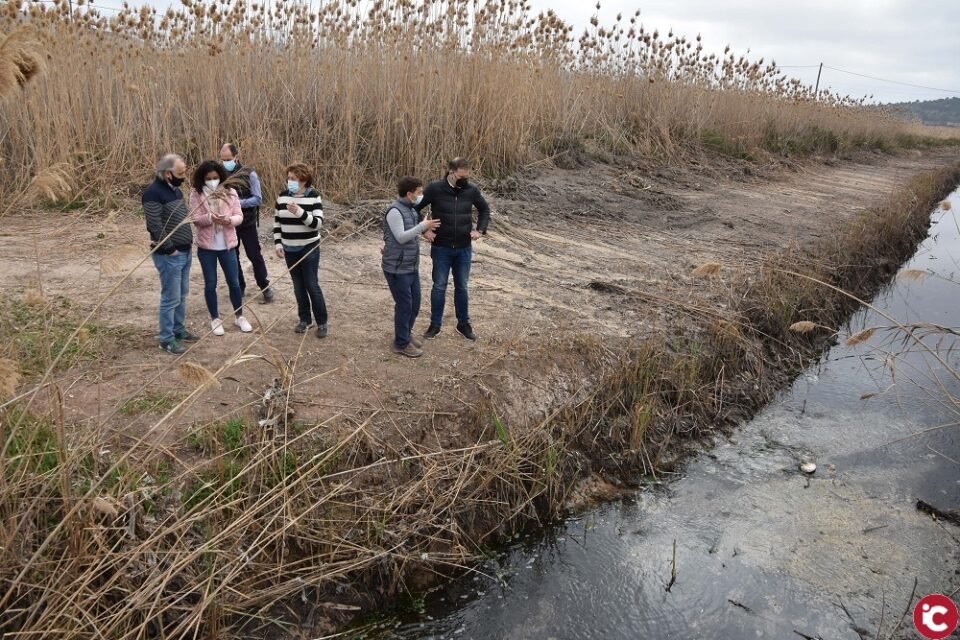 Técnicos de Conselleria de Medio Ambiente y Espacios Naturales estudian soluciones para evitar que se inunden las parcelas colindantes al Humedal de El Prado