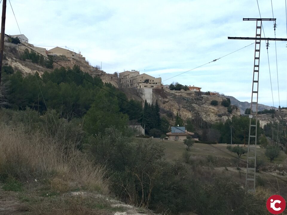 Finalitzada la reconstrucció del mur de contenció de la Carretera Molinar