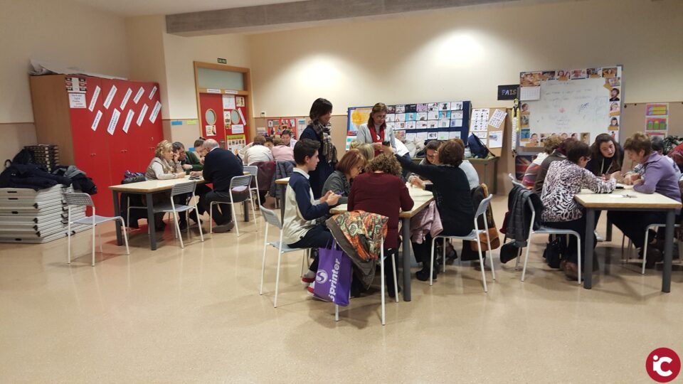 Un taller permetrà fomentar el diàleg i la bona entesa entre joves i grans