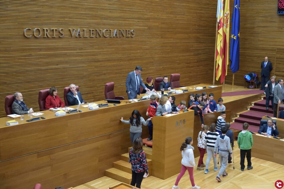 Els xiquets defensen el valor del compliment de la paraula al ple de Aldeas Infantiles