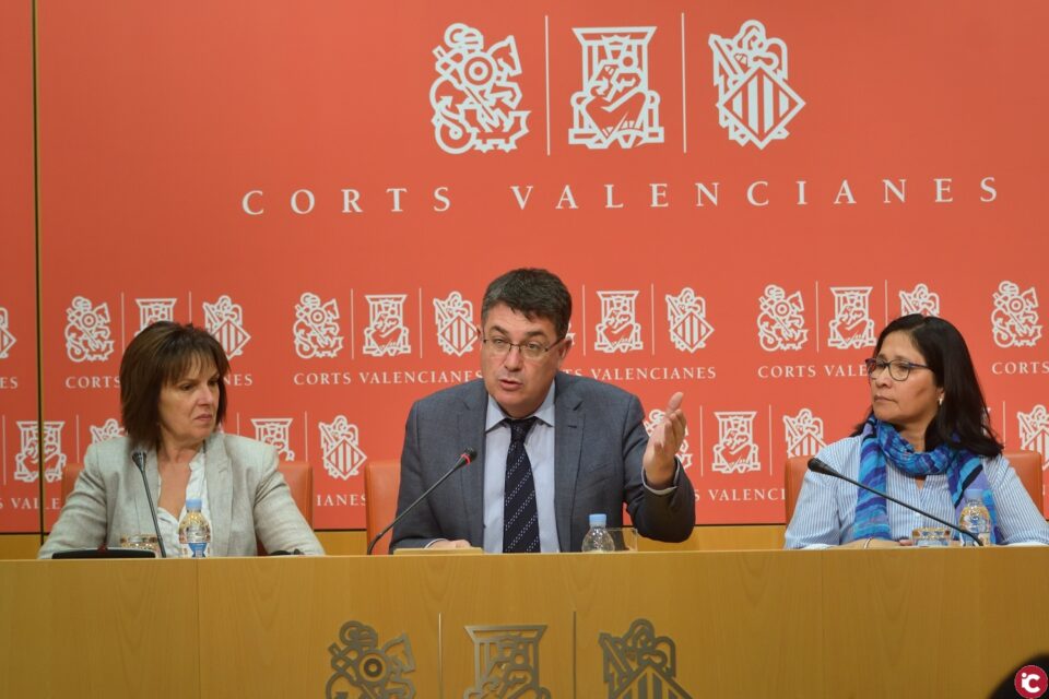 Els experts del seminari CALRE organitzat a les Corts consideren que cal una igualtat real per evitar discriminacions i la desaparició de llengües i cultures europees