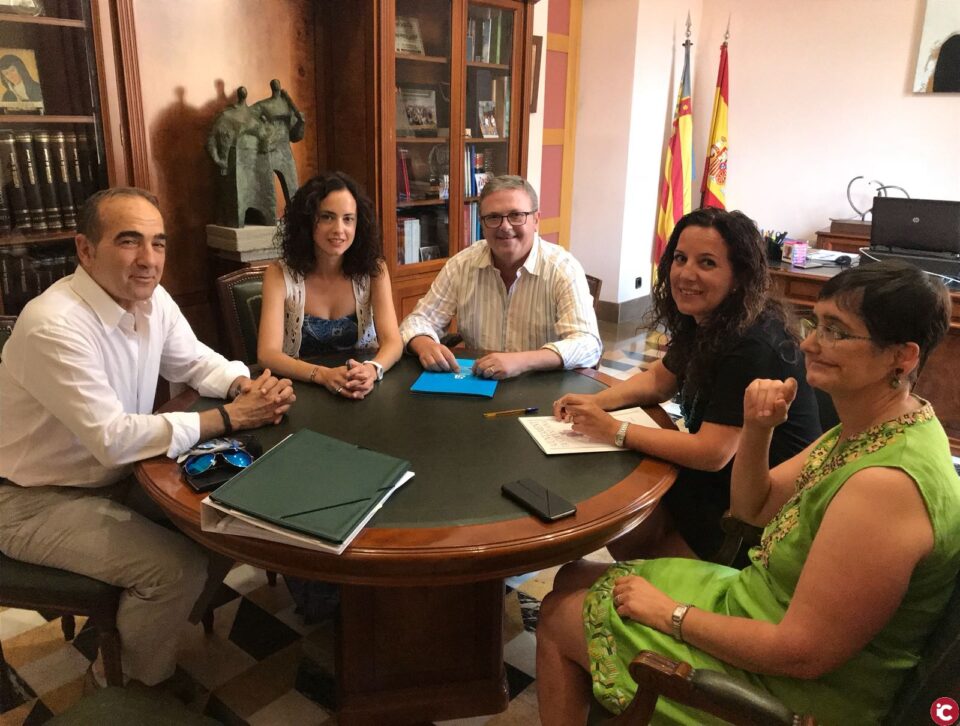 Signat el conveni entre la Diputació dAlacant i lAjuntament de Cocentaina per a redactar el Pla Director del Palau