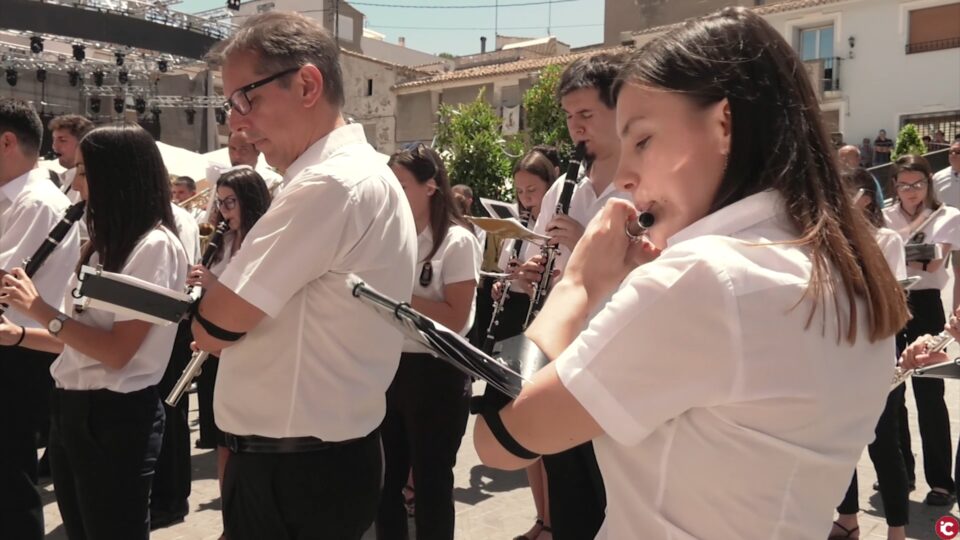 Arranquen les Festes a La Canyada: Res Àngelus