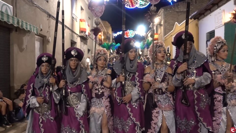 Dia de l´Entrà: Moguda de les bandes de Música y Gran Entrada de Moros i Cristians