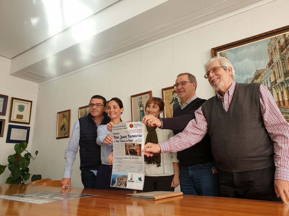 Ana Ortín ha sido la artista encargada de realizar el cuadro de San Antón para el sorteo de la Mayordomía