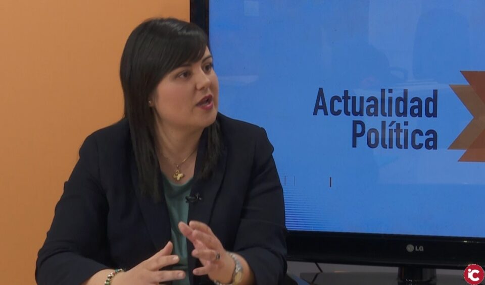 Programa "Actualidad Política" con Laura Estevan