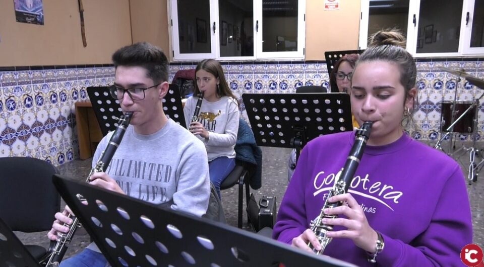 En el "Mes de la Música" visitamos a la Banda Municipal de Música de Salinas