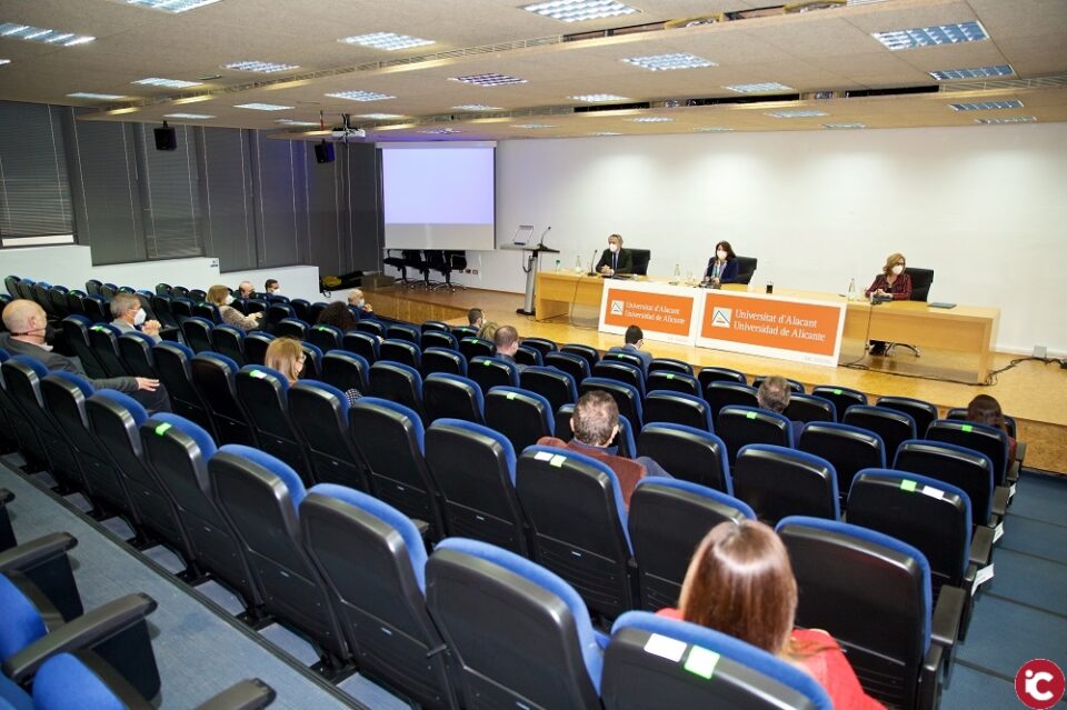 Navarro completa la configuració de l'equip de direcció ampliat de la Universitat d'Alacant