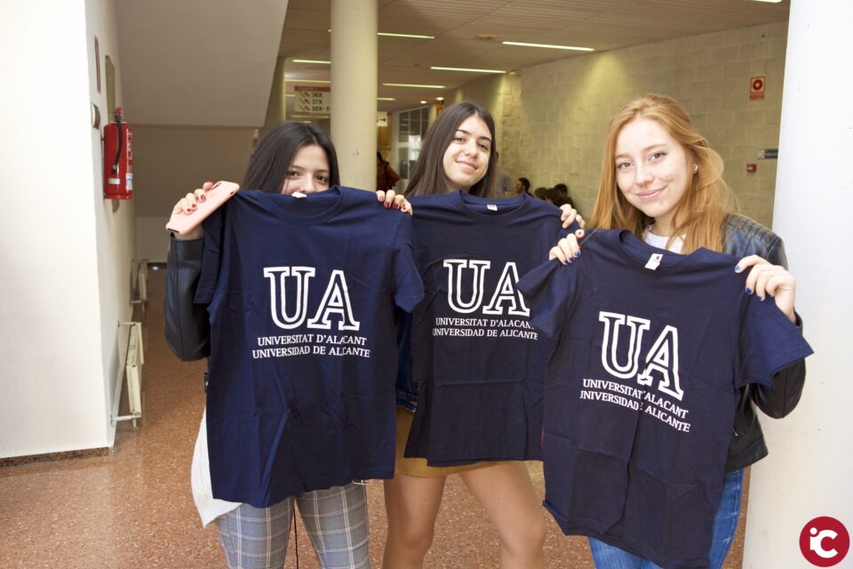 Cinco grados de la Universidad de Alicante entre los más populares el alumnado y entre las mejores universidades para cursarlos