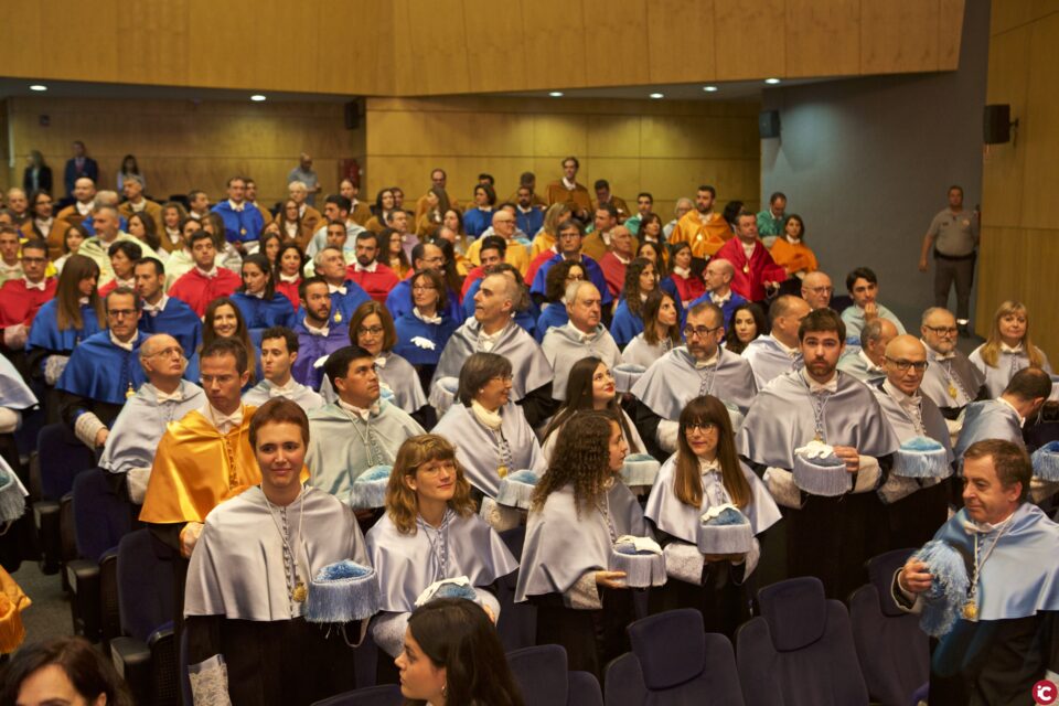 La Universidad de Alicante celebra este jueves el Acto de investidura de nuevas doctoras y nuevos doctores curso 2018/2019