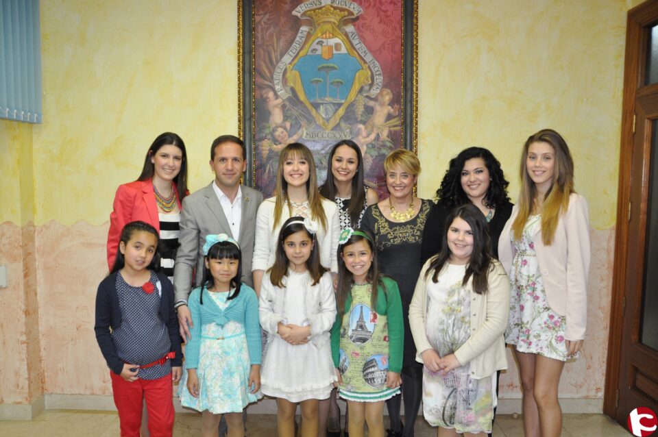 PRESENTADAS LAS 10 CANDIDATAS A REINAS MAYOR E INFANTIL DE LA PRÓXIMA FERIA Y FIESTAS 2014