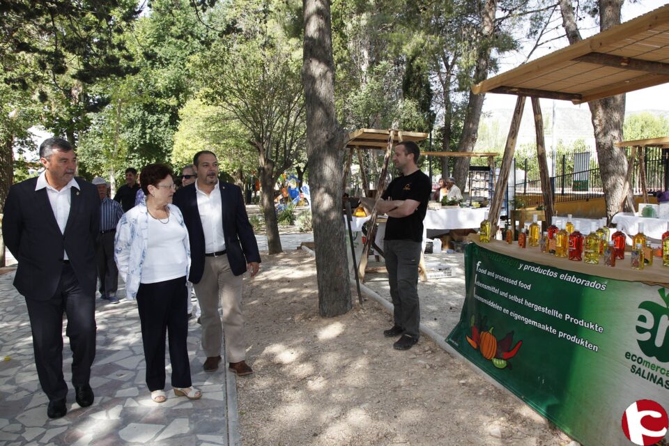 La presidenta de la Diputación de Alicante Luisa Pastor ha inaugurado esta mañana las I Jornadas Eco-Emprende de Salinas