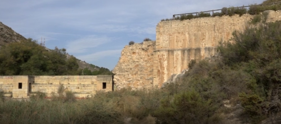 Visitamos el paraje del Pantano de Elda en "La Brújula"