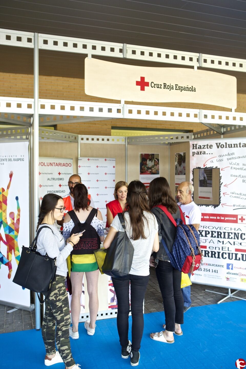 Tres dies d'activitats reben l'alumnat de la UA