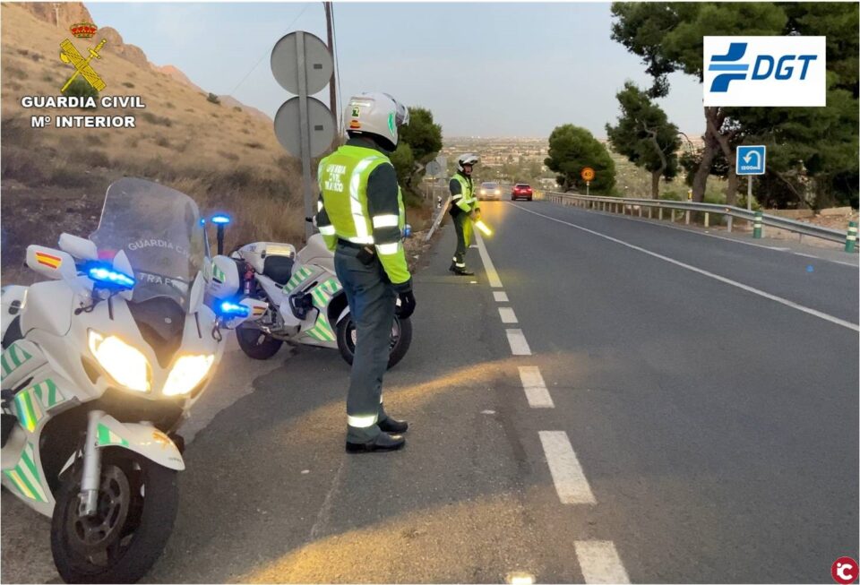 Detienen en Castalla a un conductor que quintuplicaba la tasa permitida de alcohol mientras circulaba por la A7