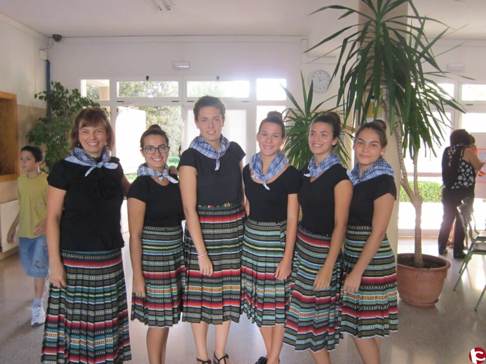 El pasado martes 8 de octubre tuvo lugar en el IES Pascual Carrión de Sax la grabación de un lipdub en la cual participó toda la comunidad educativa