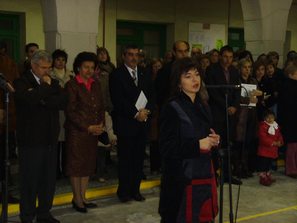 Se inaugura la pista cubierta de los Salesianos con gran afluencia de público