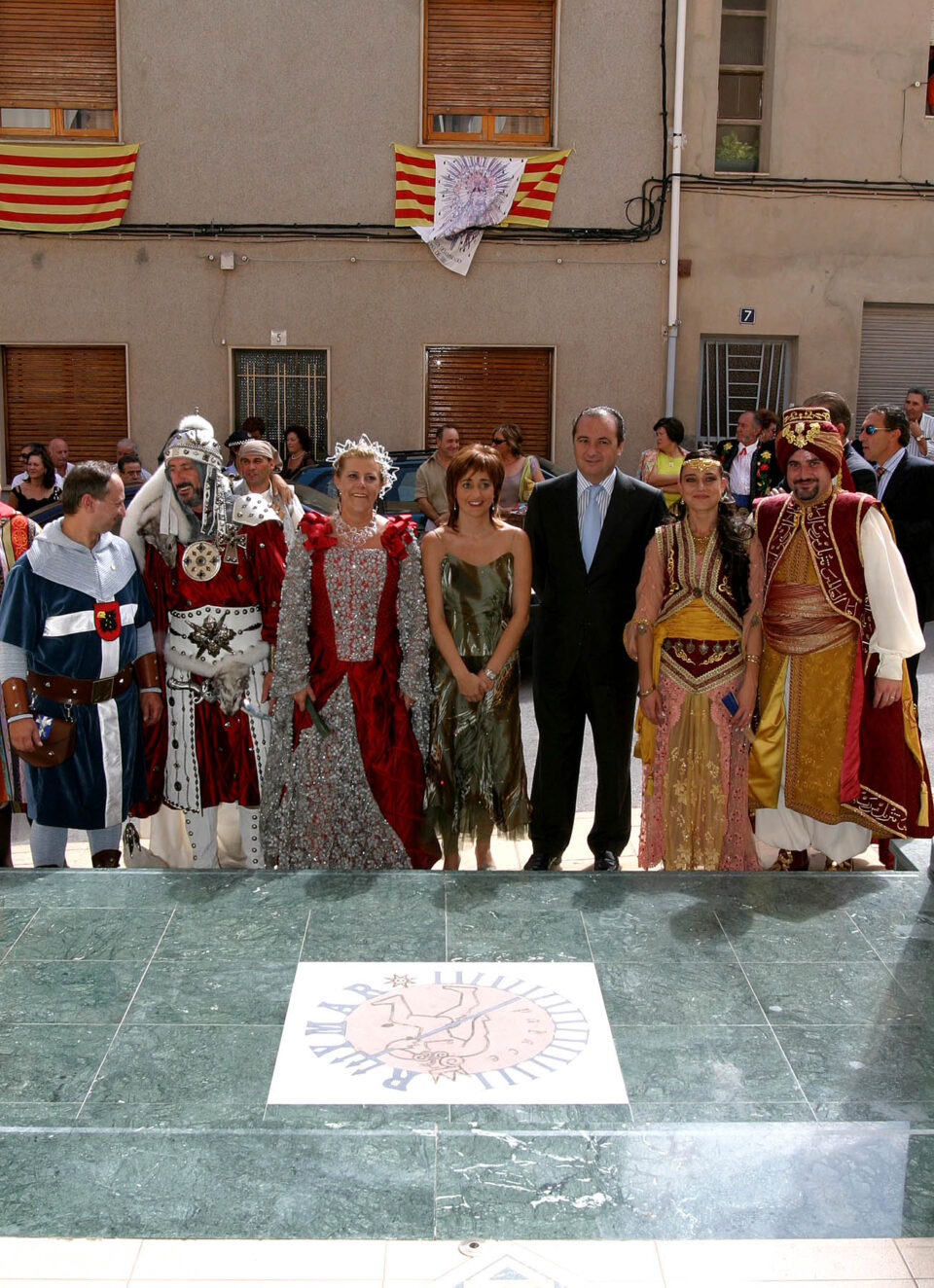 ASISTE JOSÉ JOAQUÍN RIPOLL A LA ENTRADA CRISTIANA DE LAS FIESTAS DE MOROS Y CRISTIANOS 2005 DE IBI