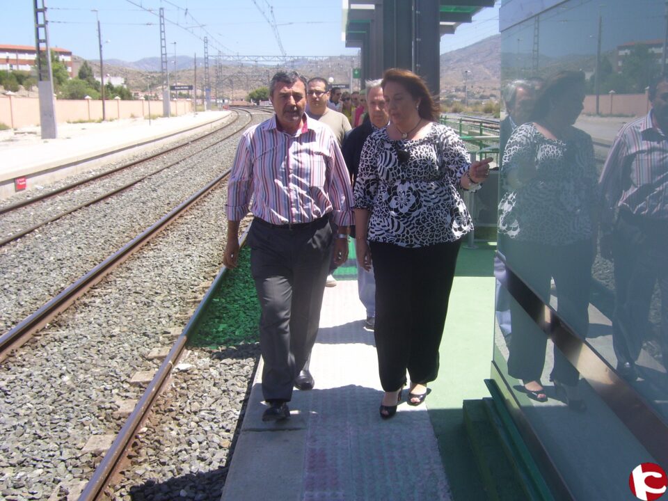 El Partido Popular de Elda manifiesta su satisfacción por la buena valoración de las obras de la Estación de Elda inauguradas ayer por la alcaldesa Adela Pedrosa y el alcalde de Petrer