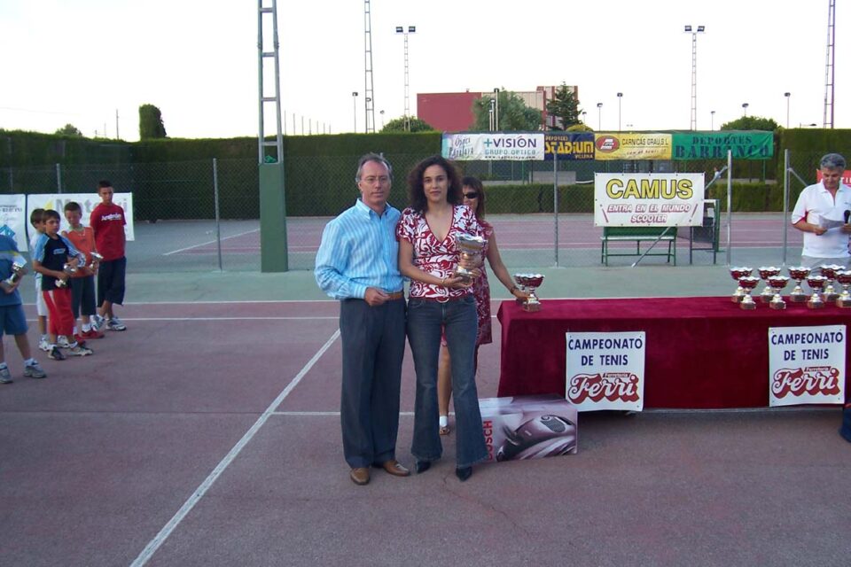 El pasado fin de semana se celebraban las finales del XVIII Trofeo Abierto de Tenis Ferretería Ferri en las instalaciones de la Ciudad Deportiva del Círculo Agrícola Mercantil Villenense