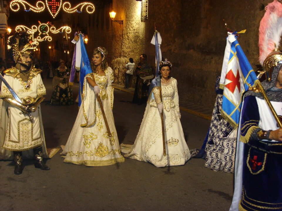 FINALIZAN CON GRAN PARTICIPACIÓN LAS FIESTAS DE MOROS Y CRISTIANOS