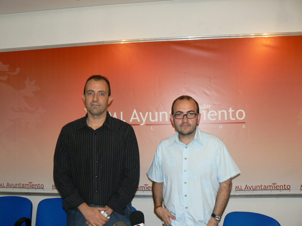 JOSÉ JOAQUÍN OLIVA INFORMA DE LAS MATRÍCULAS PARA LA ESCUELA DE IDIOMAS Y DE FORMACIÓN PERMANENTE