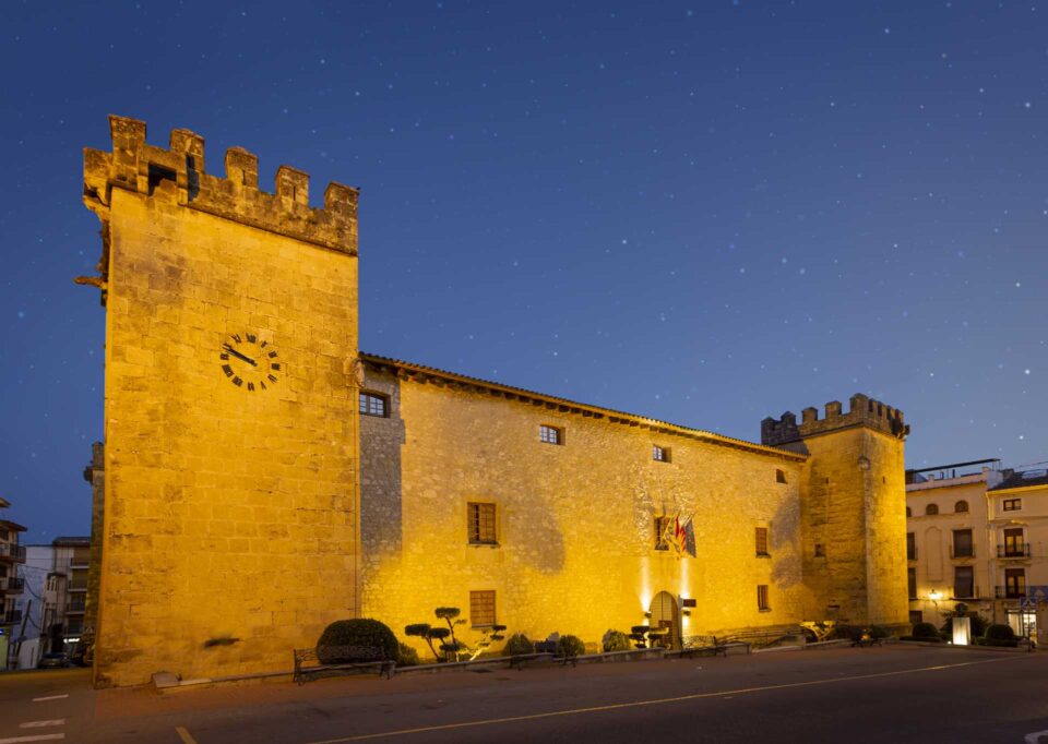 Palau-fortalesa del Marqués de Dos Aigües d'Onil